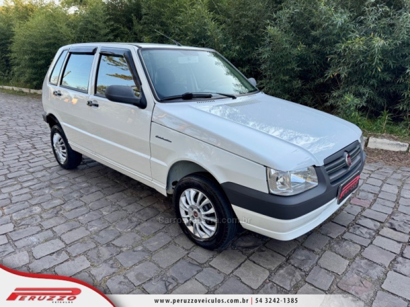 UNO 1.0 MPI MILLE FIRE ECONOMY 8V FLEX 4P MANUAL - 2013 - NOVA PRATA