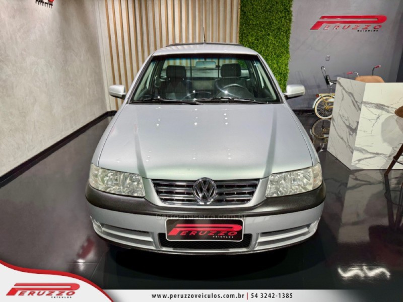 SAVEIRO 1.6 MI SUPER SURF CS 8V FLEX 2P MANUAL G.III - 2004 - NOVA PRATA
