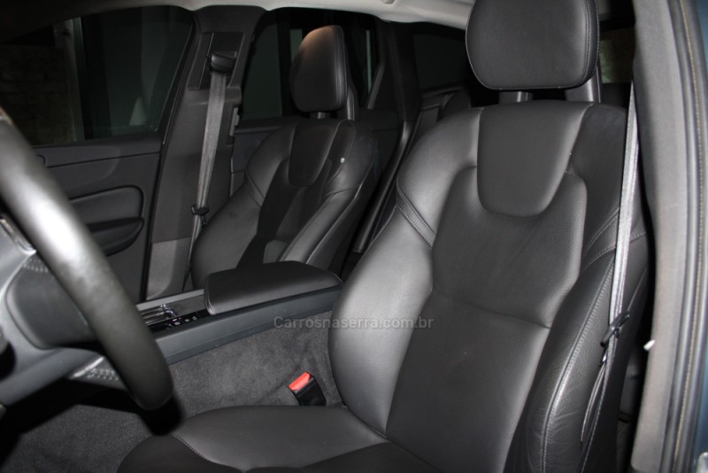 XC60 2.0 T5 MOMENTUM GASOLINA 4P AUTOMÁTICO - 2018 - CAXIAS DO SUL
