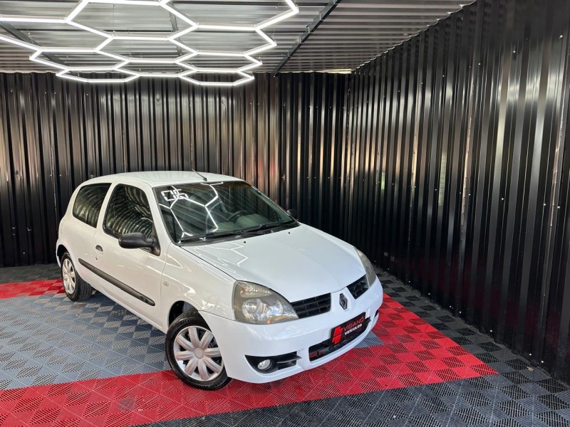 CLIO 1.0 AUTHENTIQUE 16V FLEX 2P MANUAL - 2006 - CAXIAS DO SUL