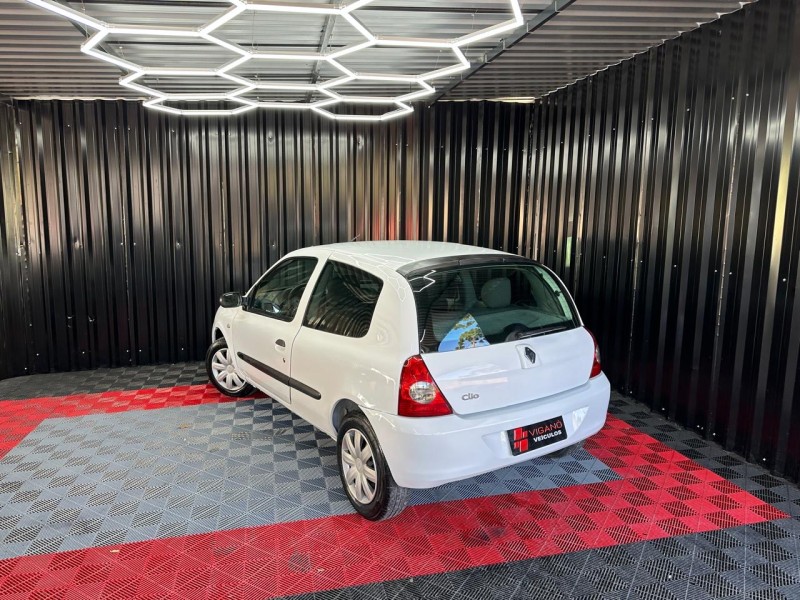CLIO 1.0 AUTHENTIQUE 16V FLEX 2P MANUAL - 2006 - CAXIAS DO SUL