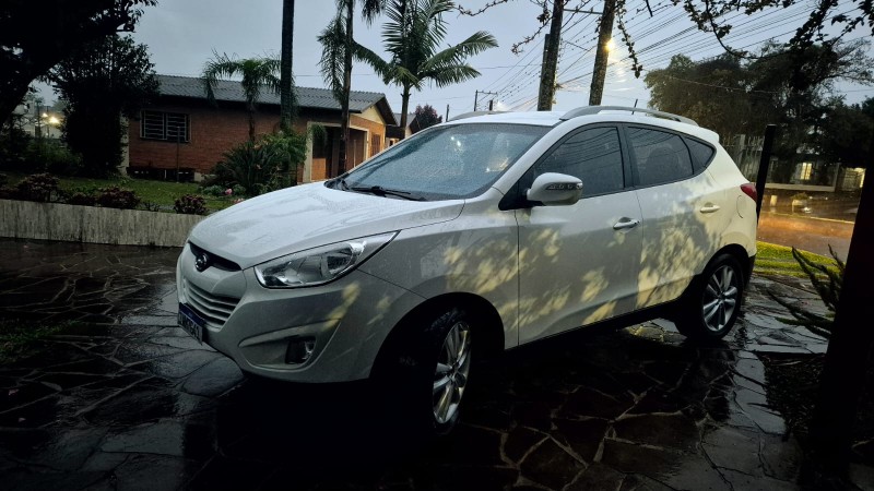 ix35 2.0 mpfi xls 4x2 16v gasolina 4p automatico 2016 caxias do sul