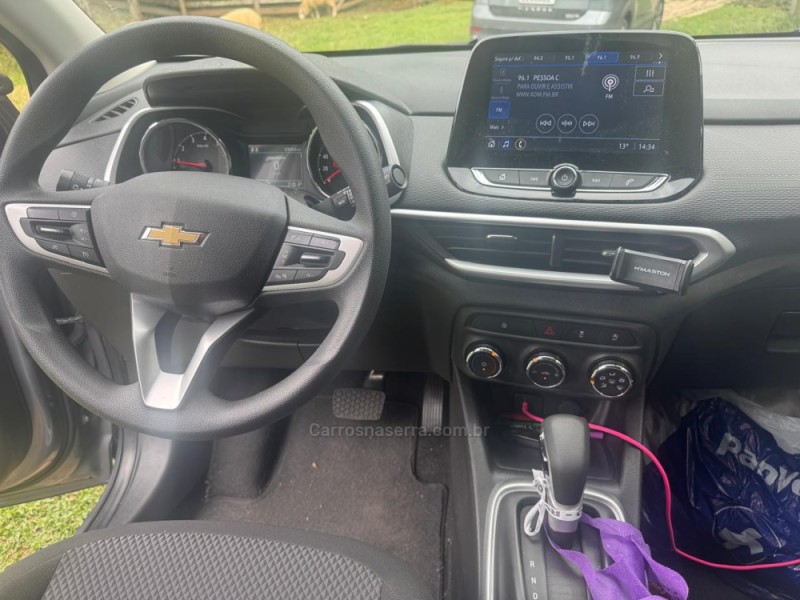TRACKER 1.0 12V TURBO FLEX 4P AUTOMÁTICO - 2022 - GARIBALDI