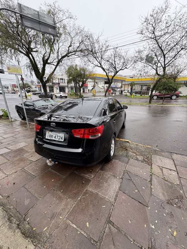 CERATO 1.6 SX3 16V GASOLINA 4P MANUAL - 2011 - FARROUPILHA