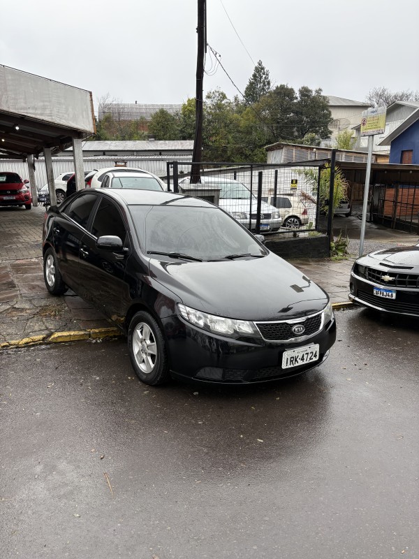 CERATO 1.6 SX3 16V GASOLINA 4P MANUAL