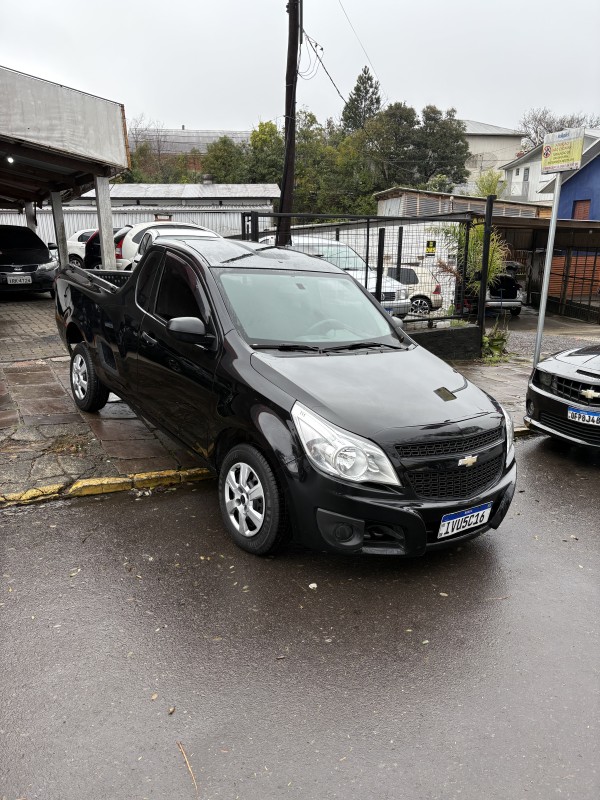 MONTANA 1.4 MPFI LS CS 8V FLEX 2P MANUAL