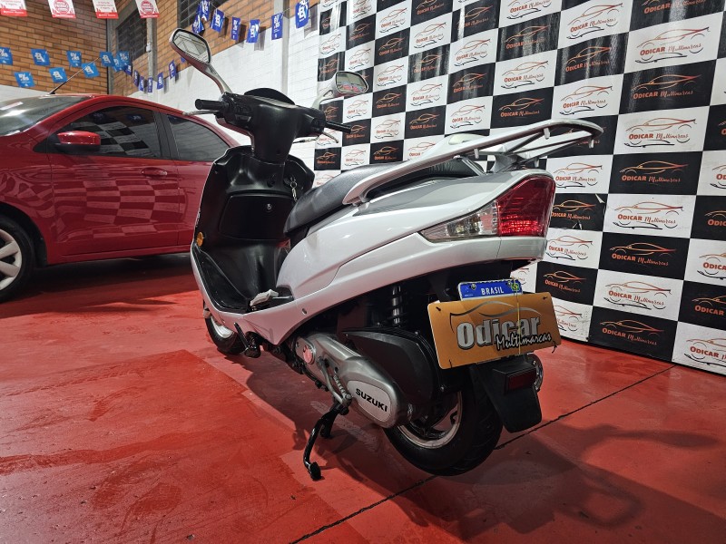 BURGMAN 125 AUTOMATIC - 2013 - CAXIAS DO SUL