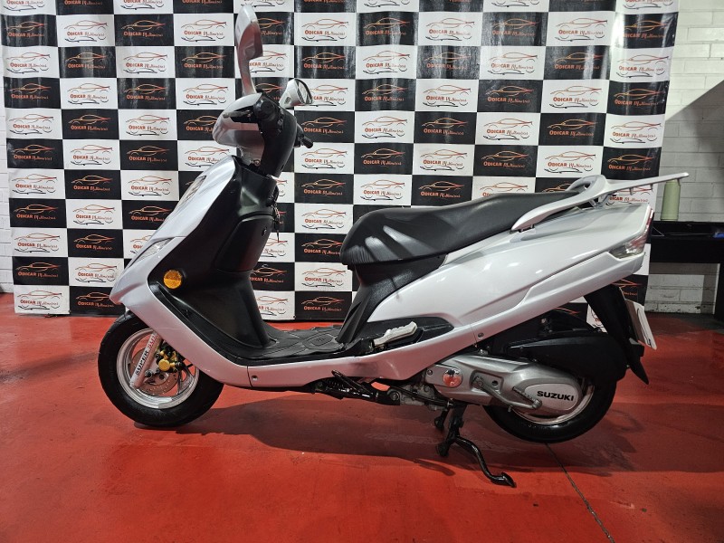 BURGMAN 125 AUTOMATIC - 2013 - CAXIAS DO SUL