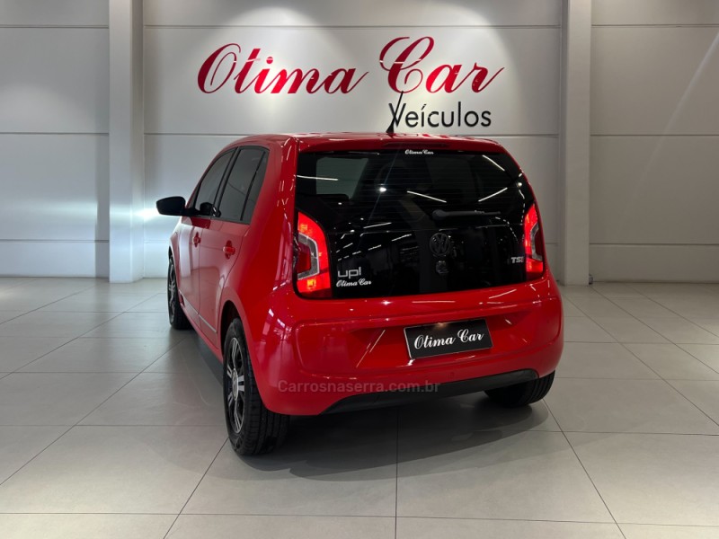 UP 1.0 MPI RED UP 12V FLEX 4P MANUAL - 2017 - FLORES DA CUNHA