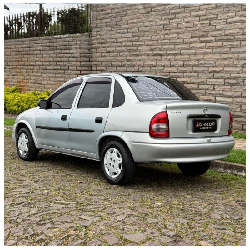 CORSA 1.0 MPFI CLASSIC 8V GASOLINA 4P MANUAL - 2003 - CAMPO BOM