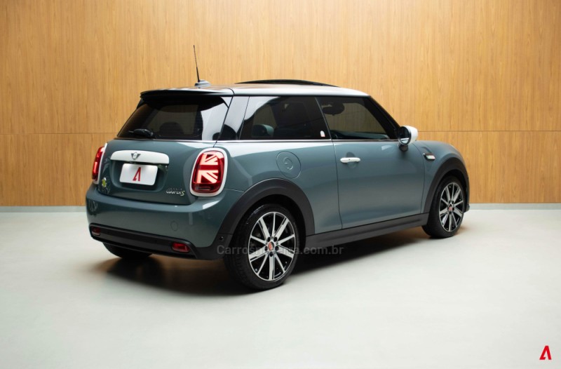 COOPER S E MULTITONE EDITION 184CV ELÉTRICO 2P AUTOMÁTICO - 2023 - GARIBALDI