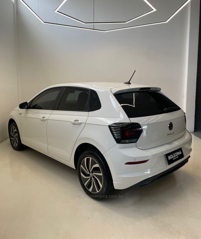 POLO 1.0	200 TSI HIGHLINE AUTOMÁTICO  - 2024 - NOVO HAMBURGO