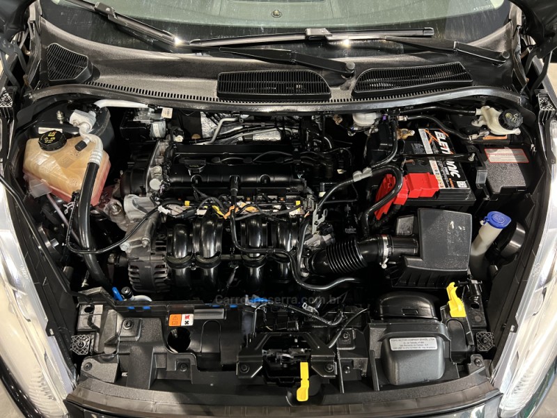 FIESTA 1.6 TITANIUM HATCH 16V FLEX 4P AUTOMÁTICO - 2016 - CAXIAS DO SUL