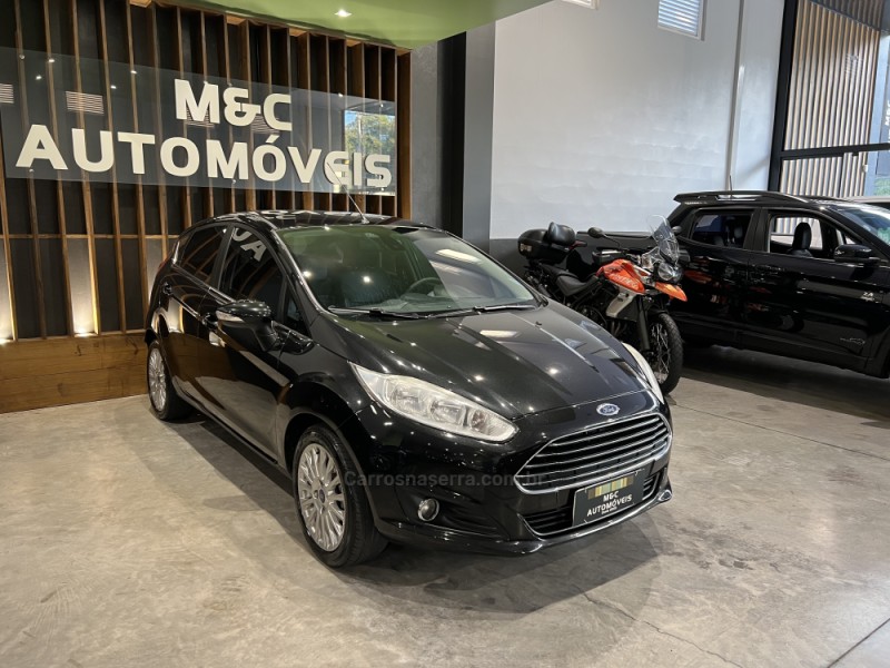 FIESTA 1.6 TITANIUM HATCH 16V FLEX 4P AUTOMÁTICO - 2016 - CAXIAS DO SUL