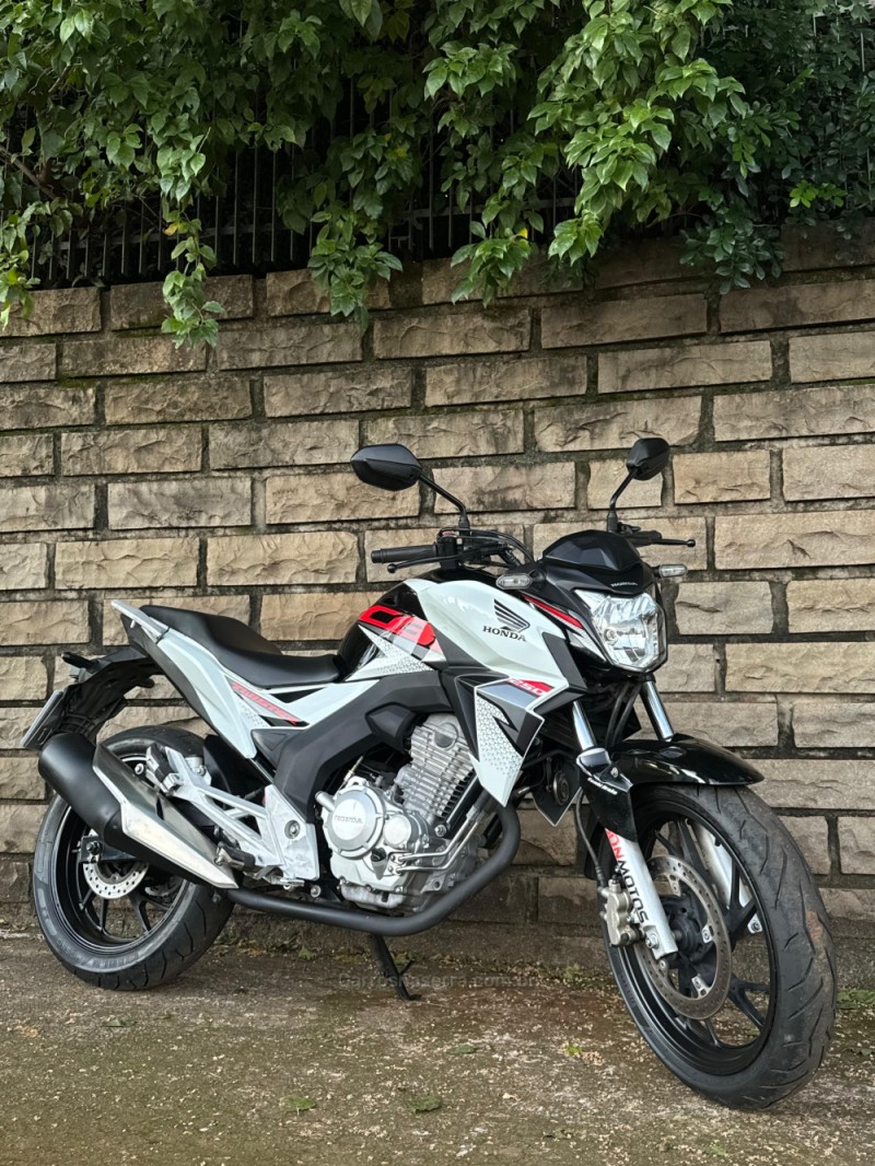 CB 250F TWISTER  - 2019 - LAJEADO