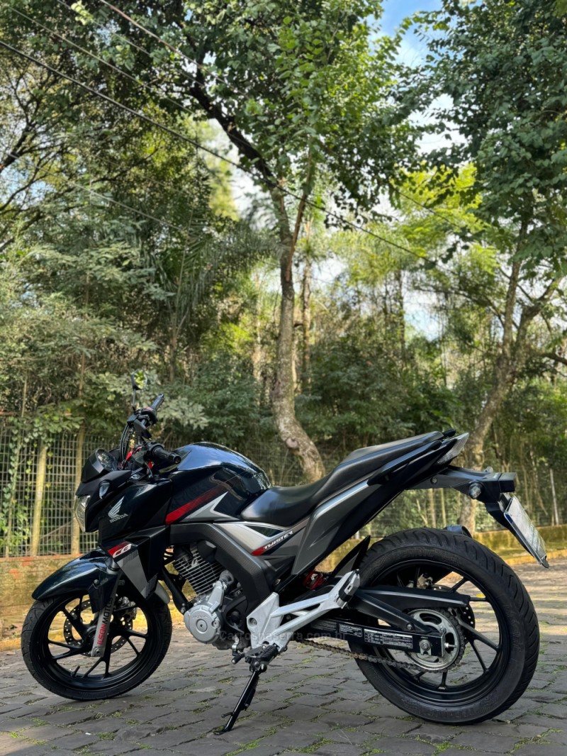 CB 250F TWISTER  - 2018 - LAJEADO