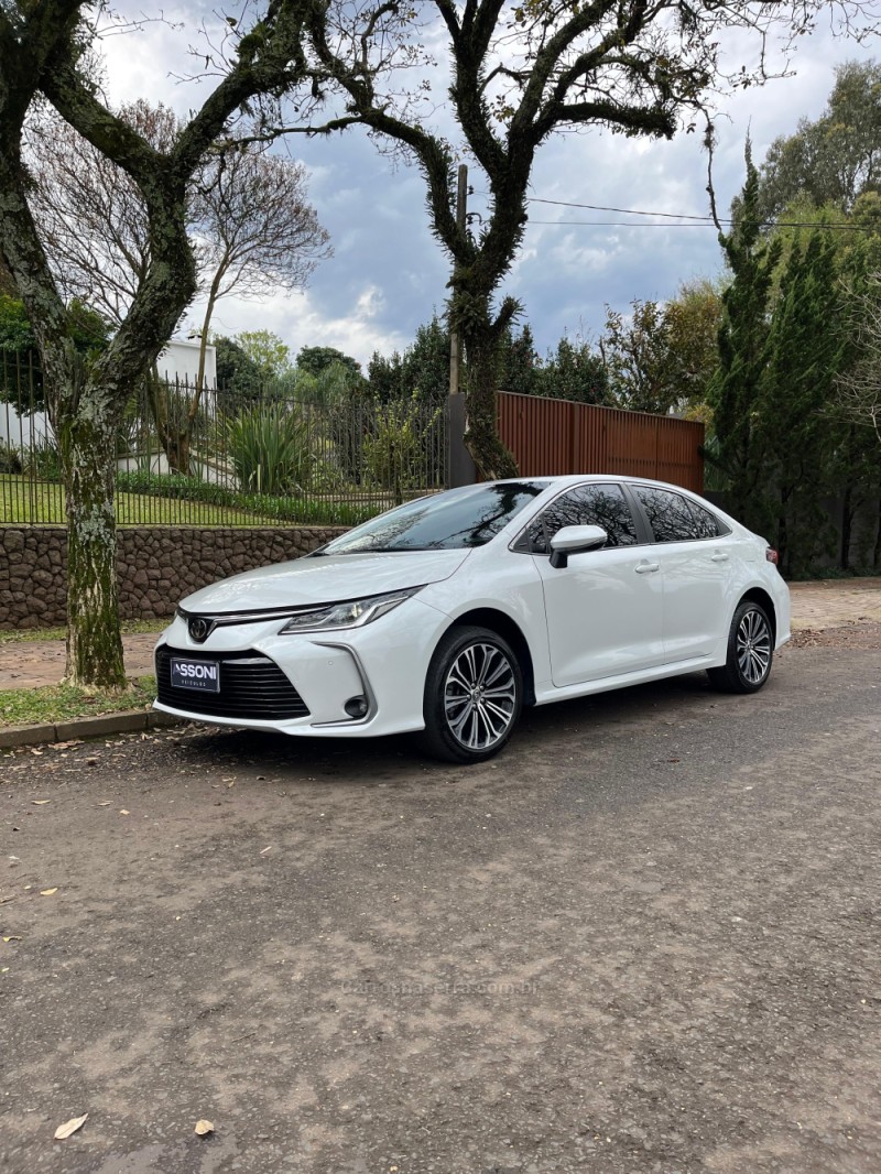 COROLLA 2.0 ALTIS PREMIUM 16V FLEX 4P AUTOMÁTICO - 2022 - ERECHIM
