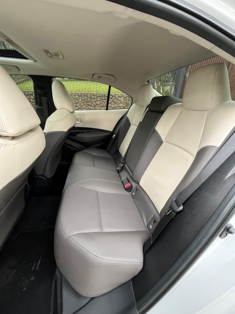 COROLLA 2.0 ALTIS PREMIUM 16V FLEX 4P AUTOMÁTICO - 2022 - ERECHIM