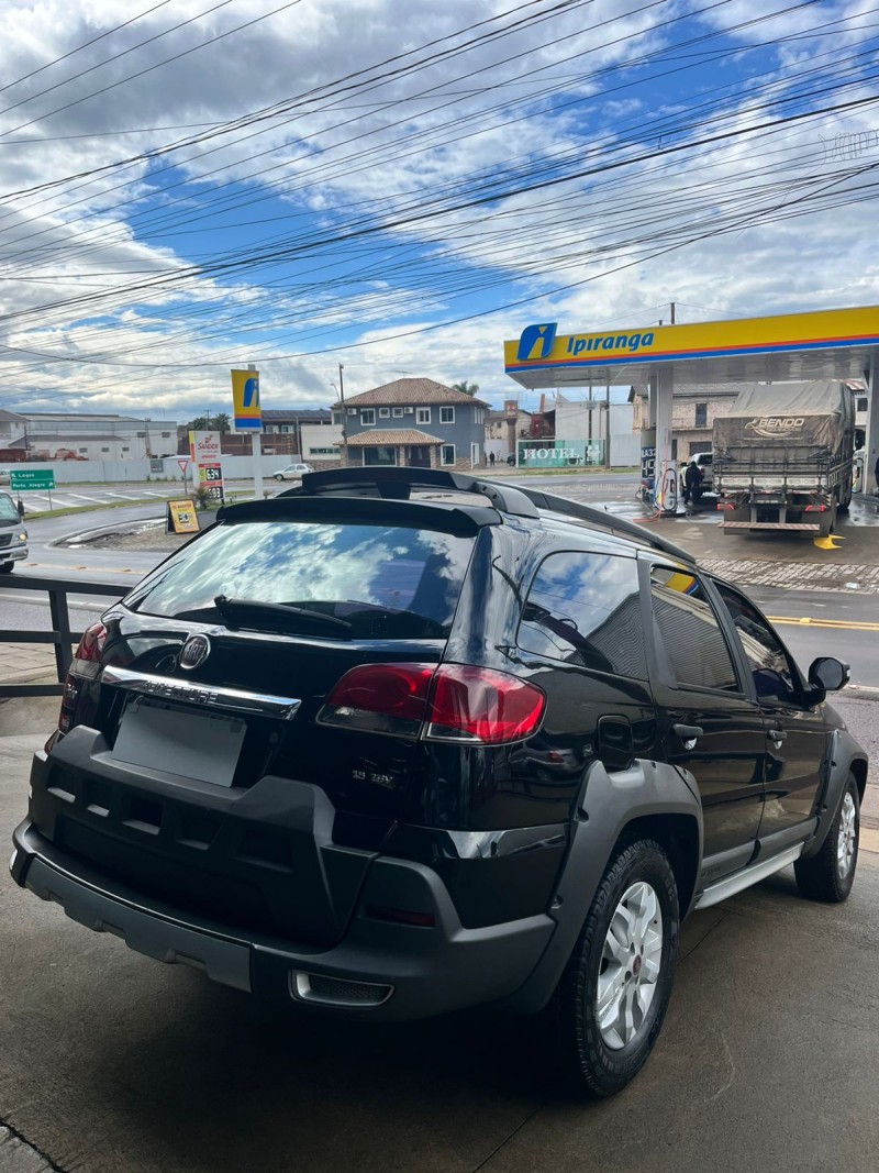 PALIO 1.6 MPI ADVENTURE WEEKEND 16V GASOLINA 4P MANUAL - 2014 - VACARIA