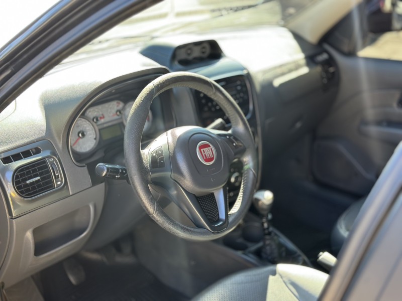 PALIO 1.8 MPI ADVENTURE WEEKEND 8V FLEX 4P MANUAL - 2014 - CAXIAS DO SUL