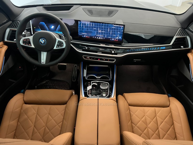 X5 3.0 XDRIVE50E TURBO M SPORT HÍBRIDO 4P AUTOMÁTICO - 2025 - FLORES DA CUNHA