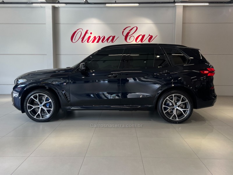 X5 3.0 XDRIVE50E TURBO M SPORT HÍBRIDO 4P AUTOMÁTICO - 2025 - FLORES DA CUNHA