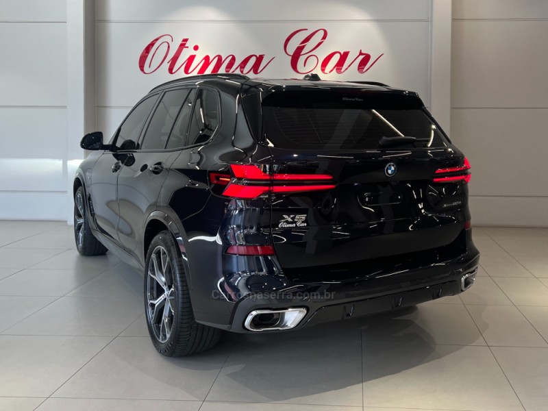 X5 3.0 XDRIVE50E TURBO M SPORT HÍBRIDO 4P AUTOMÁTICO - 2025 - FLORES DA CUNHA