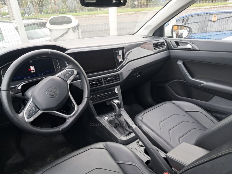 POLO 1.0	200 TSI HIGHLINE AUTOMÁTICO  - 2024 - CAXIAS DO SUL