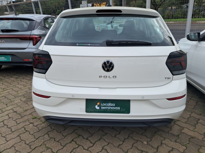 POLO 1.0	200 TSI HIGHLINE AUTOMÁTICO  - 2024 - CAXIAS DO SUL