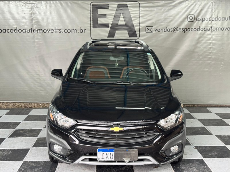 ONIX 1.4 MPFI ACTIV 8V FLEX 4P MANUAL - 2017 - NOVA PRATA