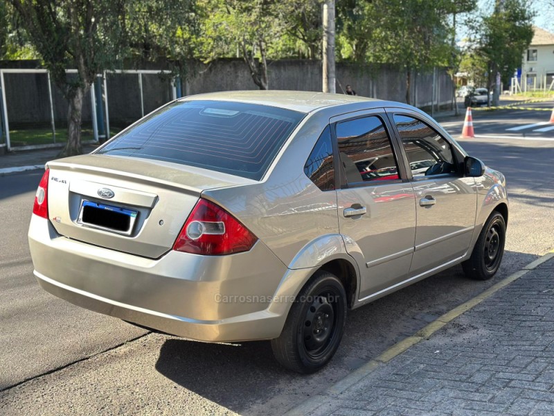 FIESTA 1.0 MPI SEDAN 8V FLEX 4P MANUAL - 2008 - PAROBé