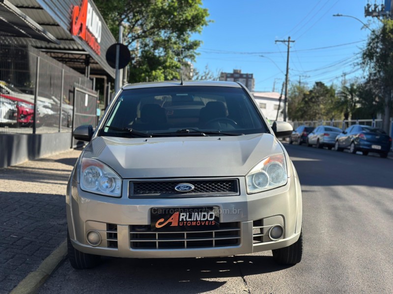 FIESTA 1.0 MPI SEDAN 8V FLEX 4P MANUAL - 2008 - PAROBé