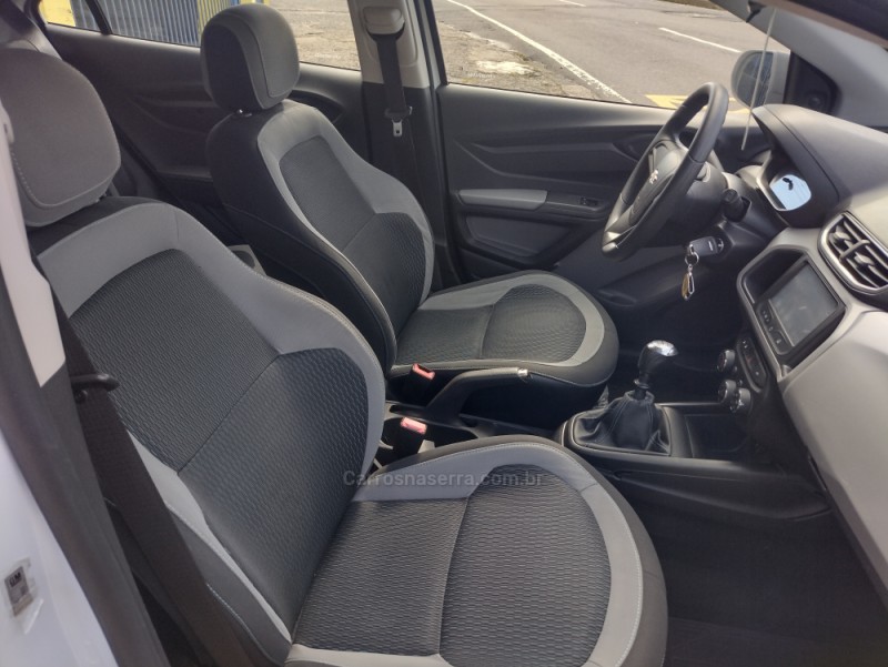 ONIX 1.0 MPFI LT 8V FLEX 4P MANUAL - 2015 - CAXIAS DO SUL