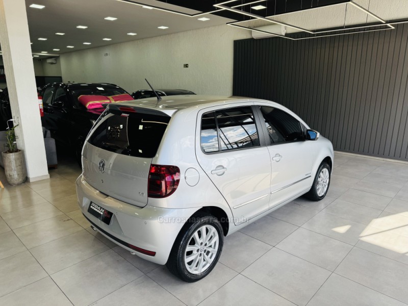 FOX 1.6 MI HIGHLINE 8V FLEX 4P MANUAL - 2014 - DOIS IRMãOS