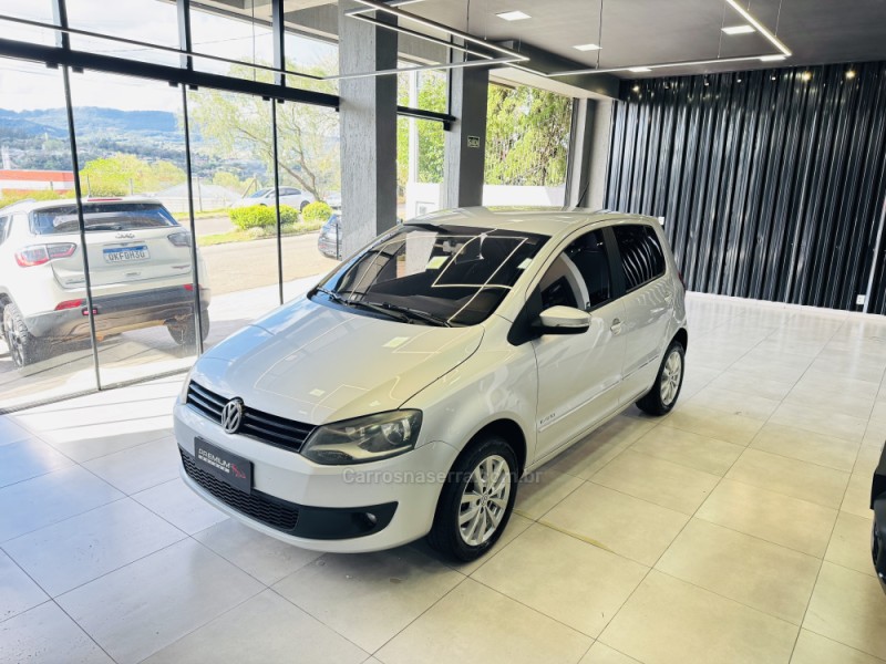 FOX 1.6 MI HIGHLINE 8V FLEX 4P MANUAL - 2014 - DOIS IRMãOS