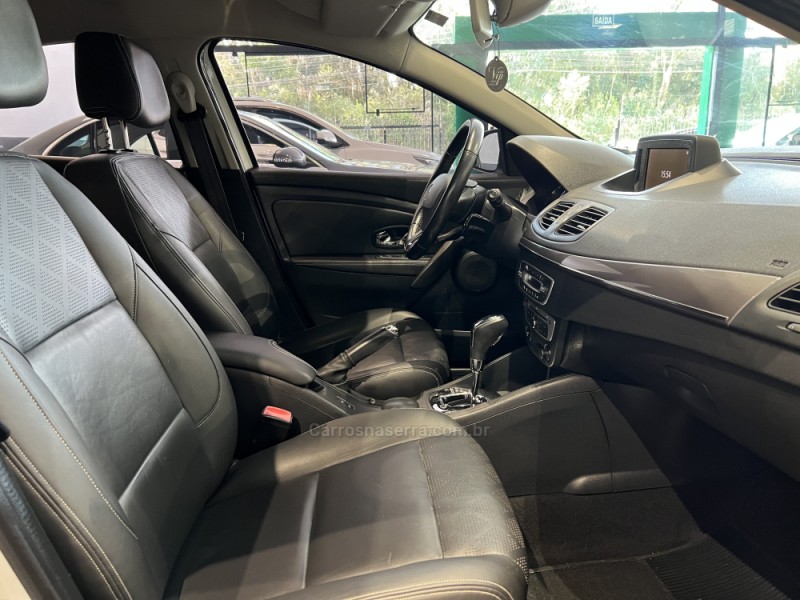 FLUENCE 2.0 DYNAMIQUE 16V FLEX 4P AUTOMÁTICO - 2015 - CAXIAS DO SUL