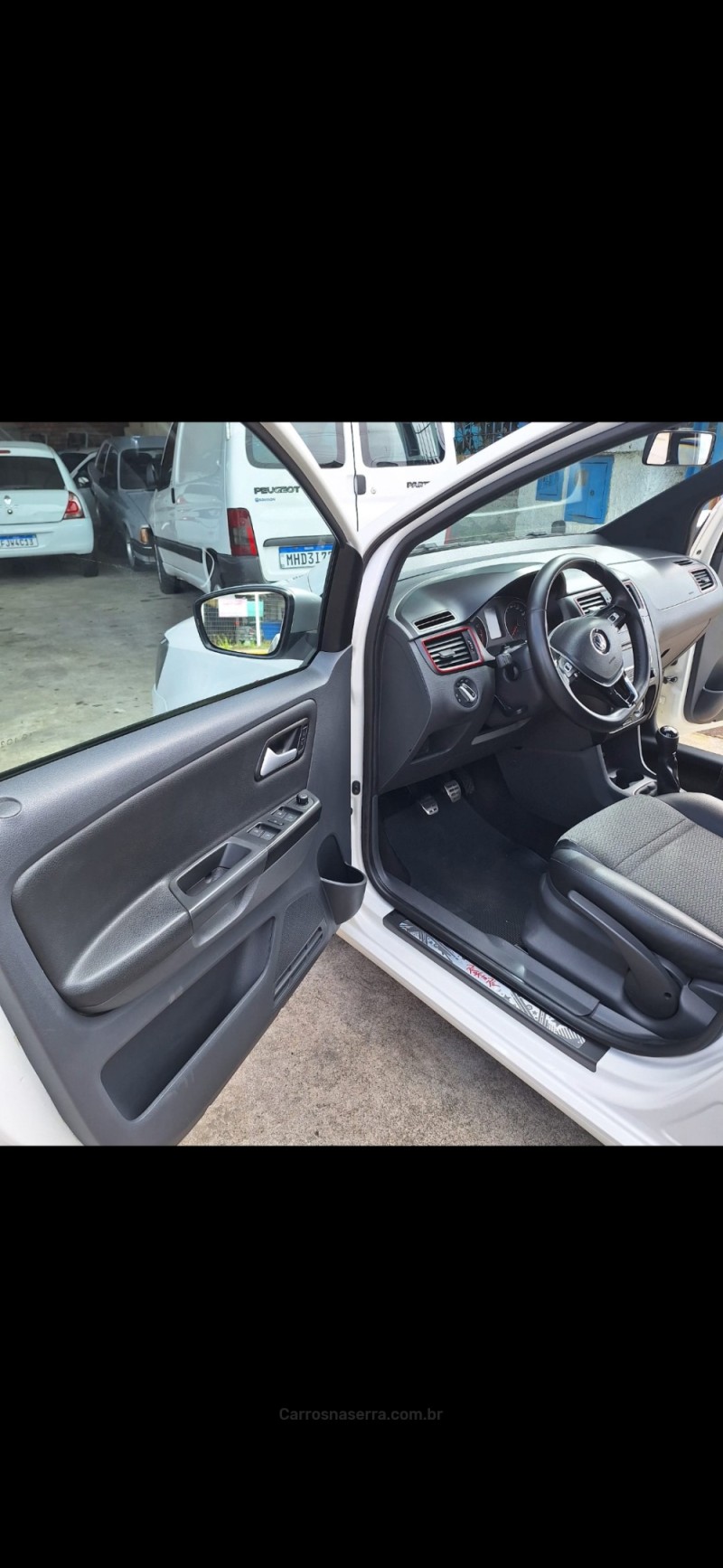 FOX 1.6 MI ROCK IN RIO 8V FLEX 4P MANUAL - 2016 - CAXIAS DO SUL