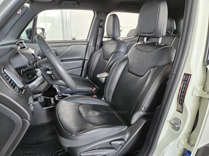 RENEGADE 1.3 S T270 16V TURBO FLEX 4X4 4P AUTOMÁTICO - 2022 - TAPEJARA