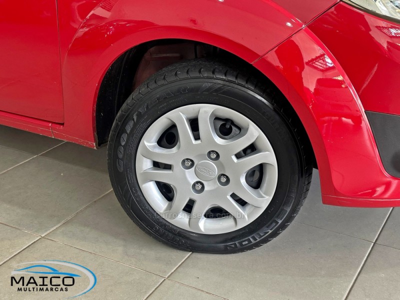 FIESTA 1.6 ROCAM SE SEDAN 8V FLEX 4P MANUAL - 2013 - NOVO HAMBURGO