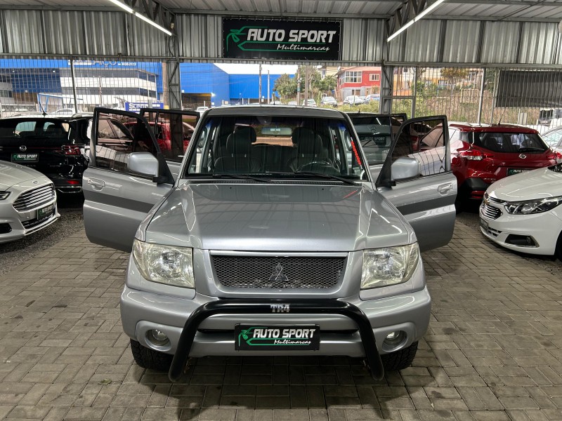 PAJERO TR4 2.0 LONG RANGE 16V 4X4 GASOLINA 4P AUTOMÁTICO - 2006 - CAXIAS DO SUL