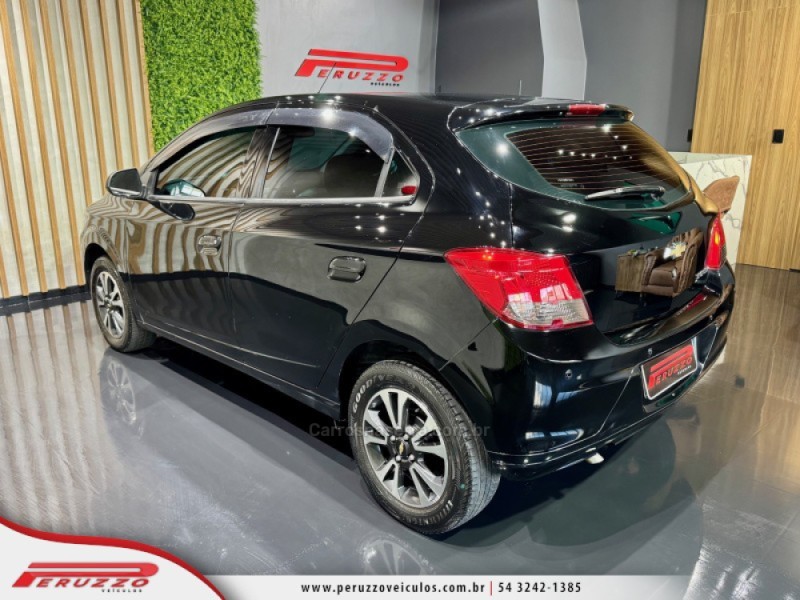 ONIX 1.4 MPFI LTZ 8V FLEX 4P MANUAL - 2016 - NOVA PRATA