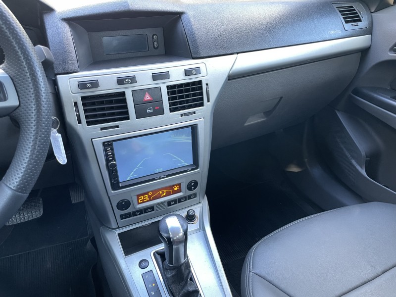 VECTRA 2.0 MPFI ELEGANCE 8V 140CV FLEX 4P AUTOMÁTICO - 2011 - CAXIAS DO SUL