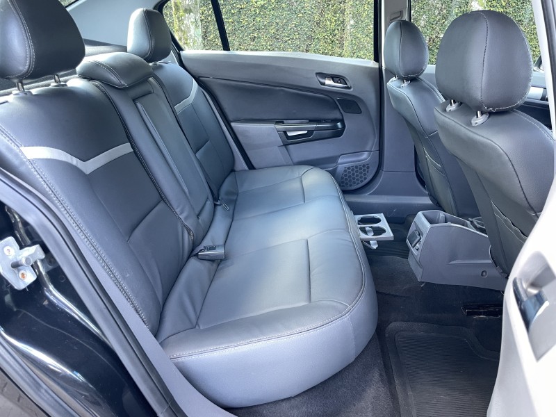 VECTRA 2.0 MPFI ELEGANCE 8V 140CV FLEX 4P AUTOMÁTICO - 2011 - CAXIAS DO SUL