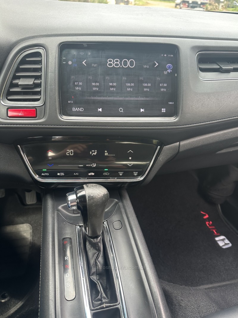 HR-V 1.8 16V FLEX EXL 4P AUTOMÁTICO - 2016 - NOVA PRATA