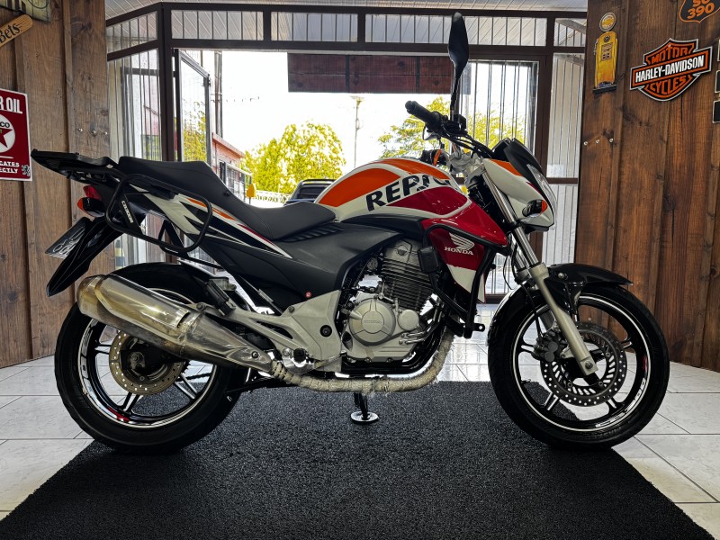 CB 300R ABS - 2014 - CAXIAS DO SUL