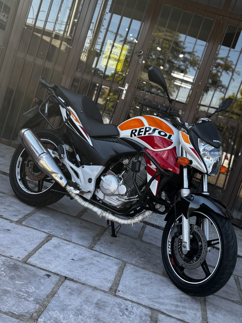 CB 300R ABS - 2014 - CAXIAS DO SUL