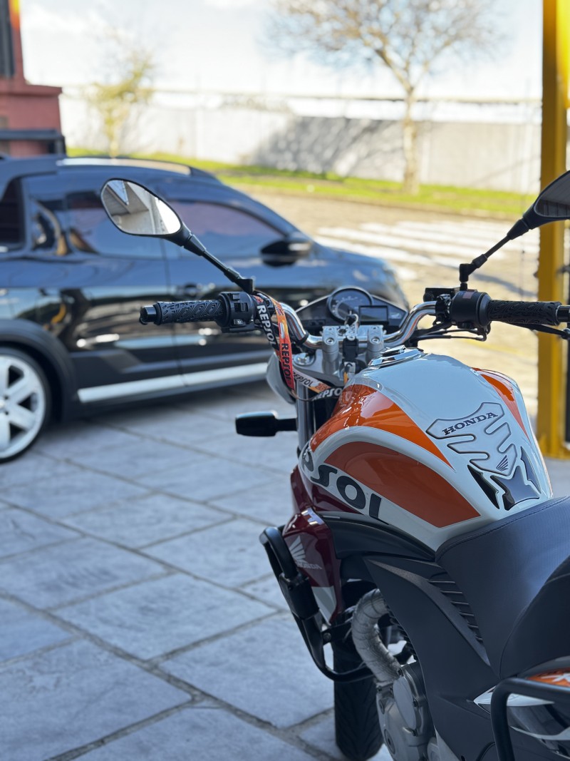 CB 300R ABS - 2014 - CAXIAS DO SUL