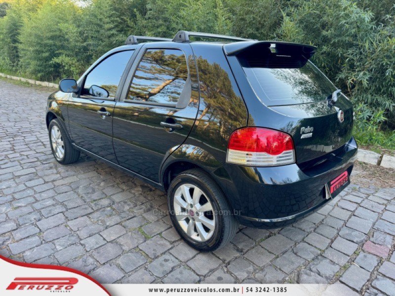 PALIO 1.6 MPI ESSENCE 16V FLEX 4P MANUAL - 2011 - NOVA PRATA