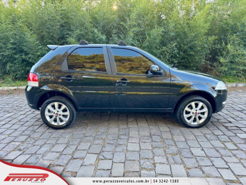 PALIO 1.6 MPI ESSENCE 16V FLEX 4P MANUAL - 2011 - NOVA PRATA
