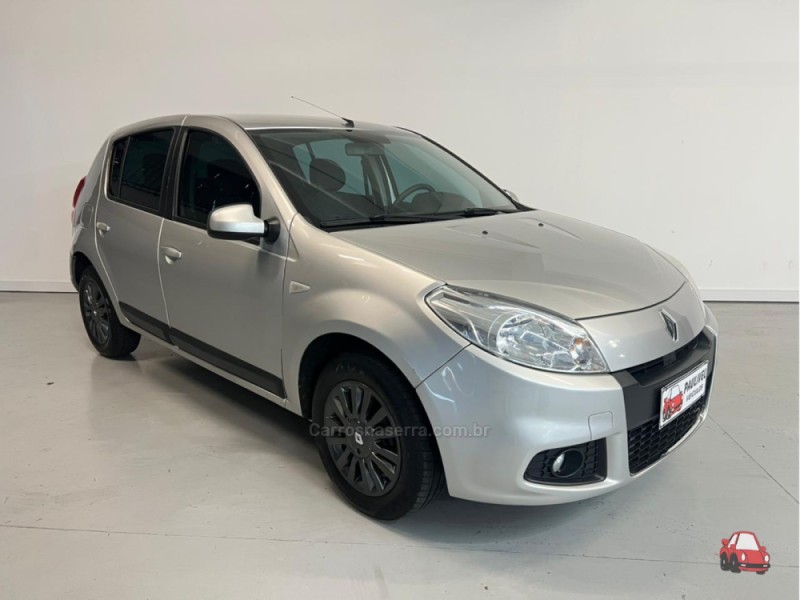 SANDERO 1.6 PRIVILÉGE 8V FLEX 4P MANUAL - 2013 - CAXIAS DO SUL